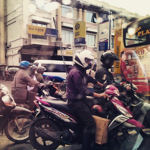  ...    ... #Travel #Surabaya #Indonesia #Peoples #Bike #Bus #Taxi ©  Jude Lee