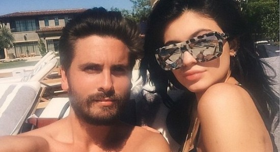 Kylie-Jenners-pool-day-at-Disick-mansion-550x300