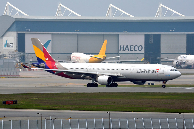 ASIANA AIRLINES HL8286