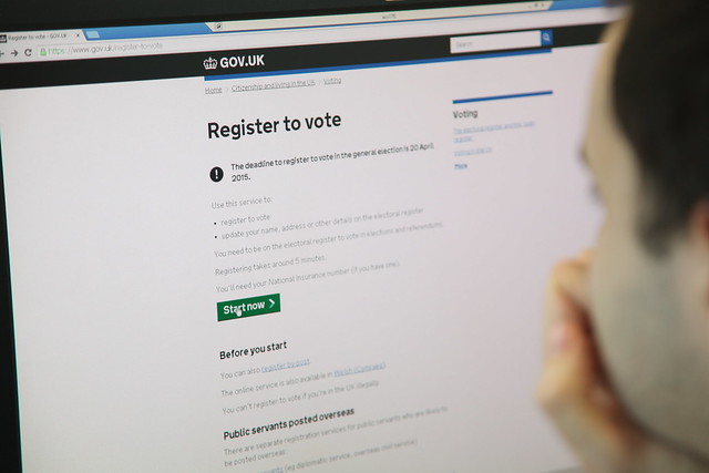 Registering to vote online