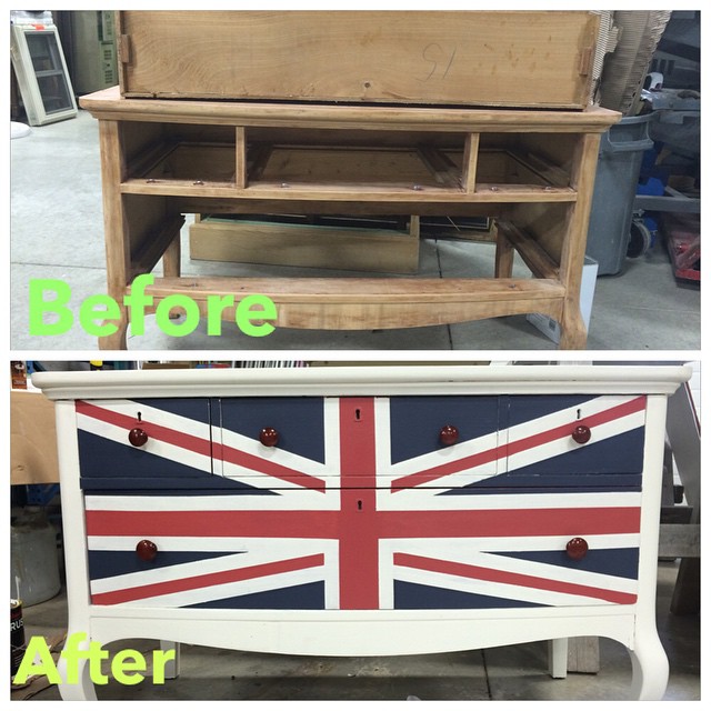 The royal baby is coming! #British This is an #upcycled piece by a Conestoga College Interior Decorating student #restore #ReStoreBoutique. All for sale supporting #HabitatWaterlooRegion at our #WaterlooRegion ReStore. #nofilter #art
