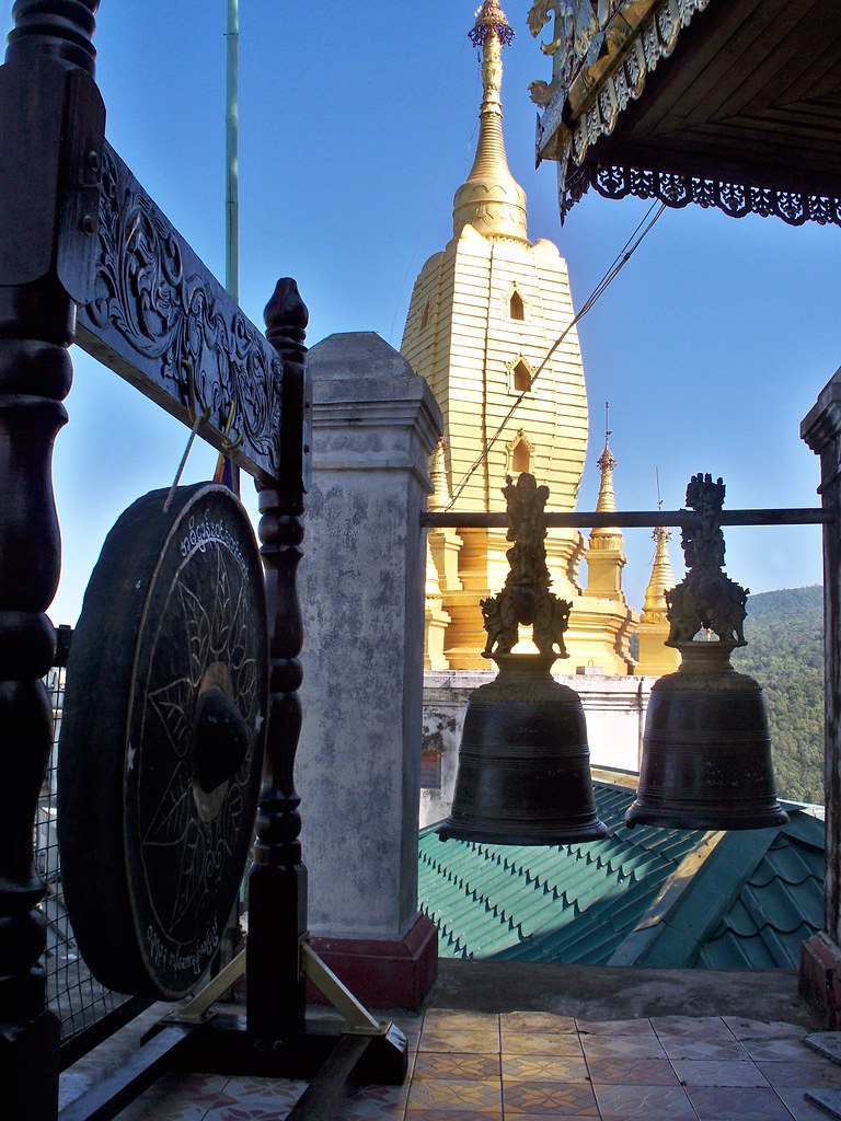 : Mt._Popa_Bagan (31)