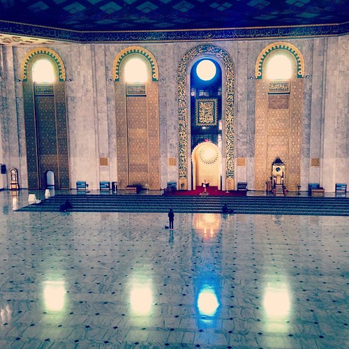   ...      #Travel #Surabaya #Indonesia #Mosque #Prayer #Peoples #Reflection ©  Jude Lee