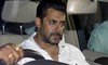 Celebs And Well Wishers Rushed To Meet Salman After Verdict