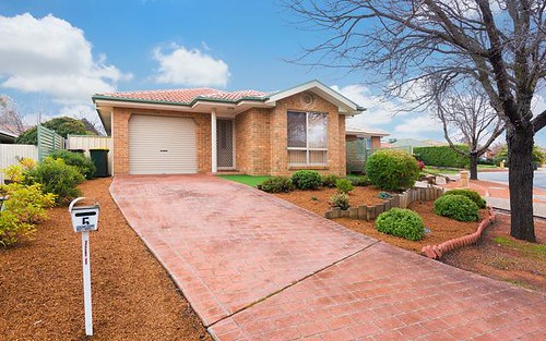 5 Saxby Cl, Amaroo ACT 2914