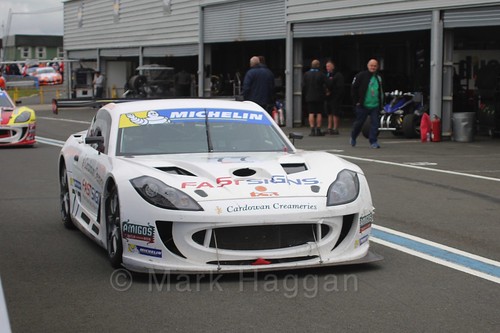Mark Davies in the pit lane in the Ginetta GT4 Supercup at the BTCC Knockhill Weekend 2016