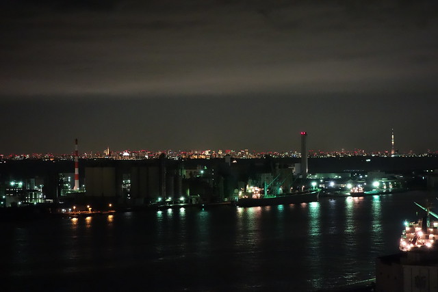 今晩の千葉港の夜景①（東京方面）