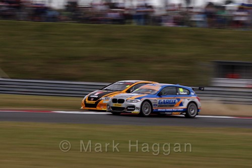 Rob Collard and Matt Neal in Touring Car action during the BTCC 2016 Weekend at Snetterton