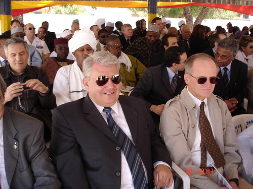 Corps diplomatique réuni au Nord du Tchad • <a style="font-size:0.8em;" href="http://www.flickr.com/photos/60886266@N02/8102249324/" target="_blank">View on Flickr</a>