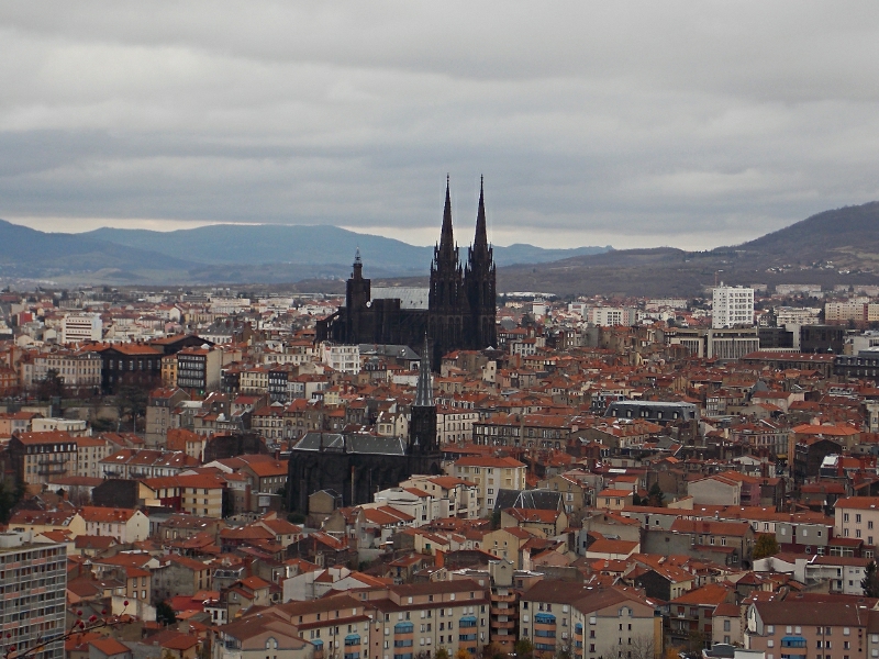 Clermont Ferrand<br/>© <a href="https://flickr.com/people/81237476@N02" target="_blank" rel="nofollow">81237476@N02</a> (<a href="https://flickr.com/photo.gne?id=8251510495" target="_blank" rel="nofollow">Flickr</a>)