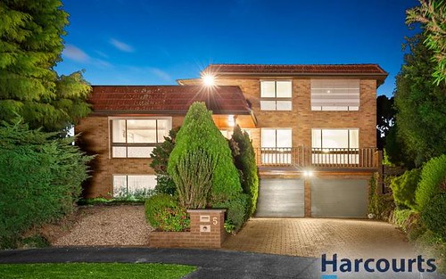 5 Michelle Place, Wheelers Hill VIC