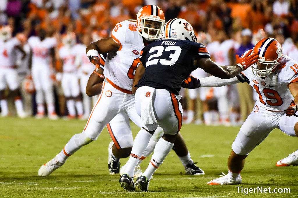Clemson Football Photo of dorianodaniel and Tanner Muse and Auburn
