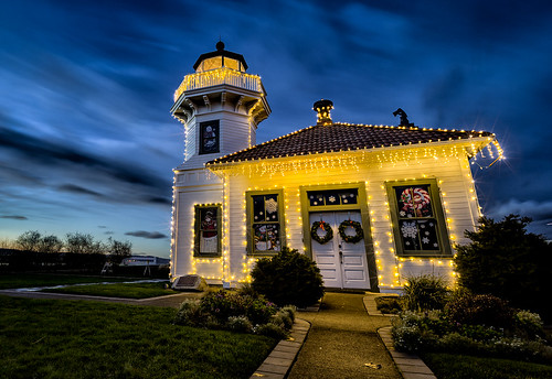 Have Yourself a Merry Little Christmas (Michael Riffle) seattle christmas xmas longexposure winter sunset lighthouse architecture night canon photography washington northwest cloudy wideangle christmaslights pacificnorthwest 2012 mukilteo mukilteolighthouse christmas2012