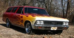 1966 Chevelle Custom 2 Door Wagon • <a style="font-size:0.8em;" href="http://www.flickr.com/photos/85572005@N00/8427790471/" target="_blank">View on Flickr</a>