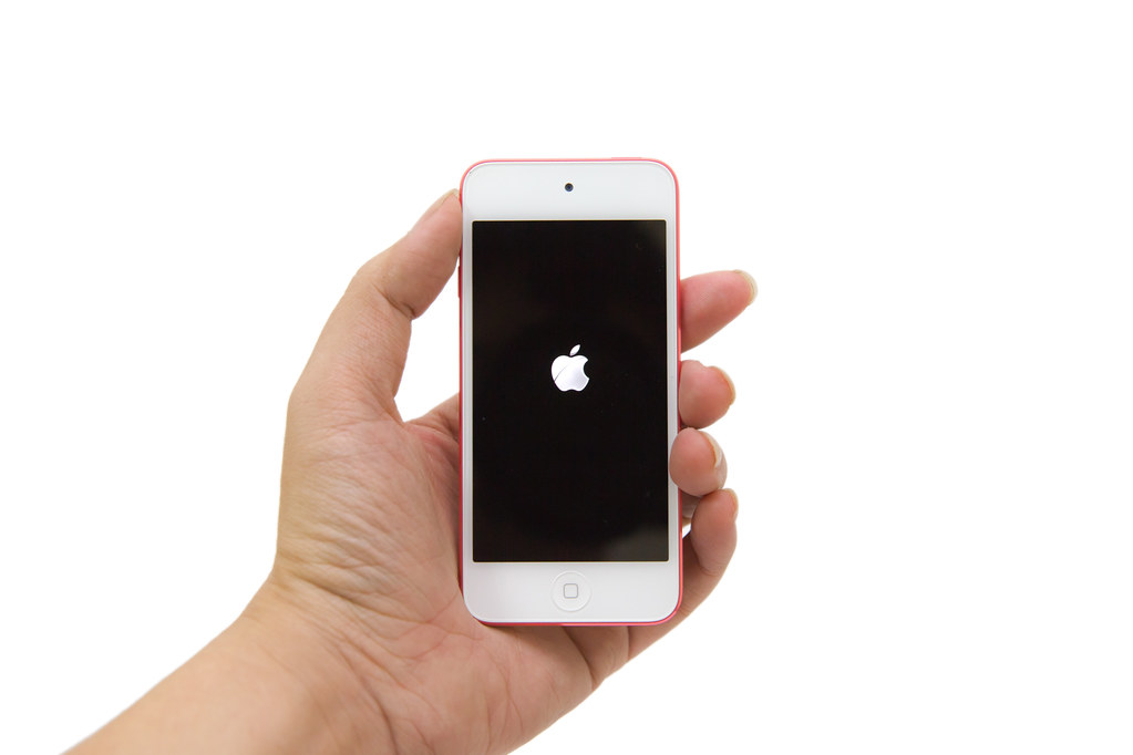 Apple 最超值的家族成員 – iPod Touch 5，比 iPhone5 還值得！ @3C 達人廖阿輝
