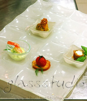 sectional_white_glass_canape_tray
