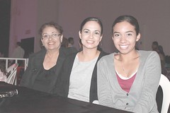 IMG_6029 Valeria López, Griselda Bautista y Esther Flores