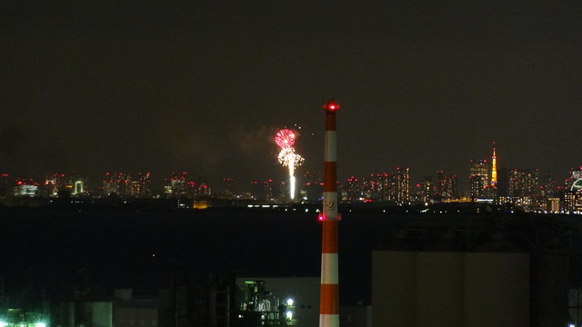 ② T.D.Rの花火と東京タワー