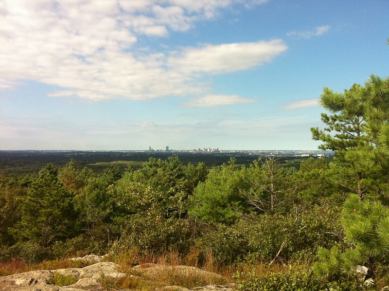 View of Boston from Blue Hills Reservation in Quincy, Ma<br/>© <a href="https://flickr.com/people/73092761@N05" target="_blank" rel="nofollow">73092761@N05</a> (<a href="https://flickr.com/photo.gne?id=7126550335" target="_blank" rel="nofollow">Flickr</a>)
