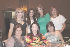 IMG_5648 Idolina de Urtusástegui, Sayra Ancer, Karla Saenz, Nury Pérez Garza, Ninfa de Ochoa, Martha Mcdonald y Claudia Ancer de Cantú