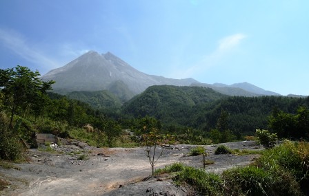 Gunung Merapi-Jogja nan Anggun