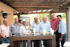 IMG_2185 Eduardo Peña, René Chapa, Adalberto Saenz, Carlos Urtusástegui, Sergio Zertuche, Derly Rivas y Oscar Vallesteros