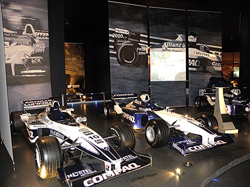 Juan Pablo Montoya's 2001 FW23 and Jenson Button's 2000 FW22