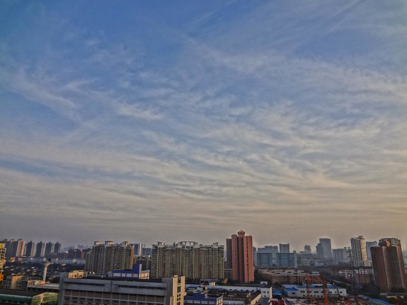 Shanghai Sky<br/>© <a href="https://flickr.com/people/78797573@N00" target="_blank" rel="nofollow">78797573@N00</a> (<a href="https://flickr.com/photo.gne?id=8396766911" target="_blank" rel="nofollow">Flickr</a>)