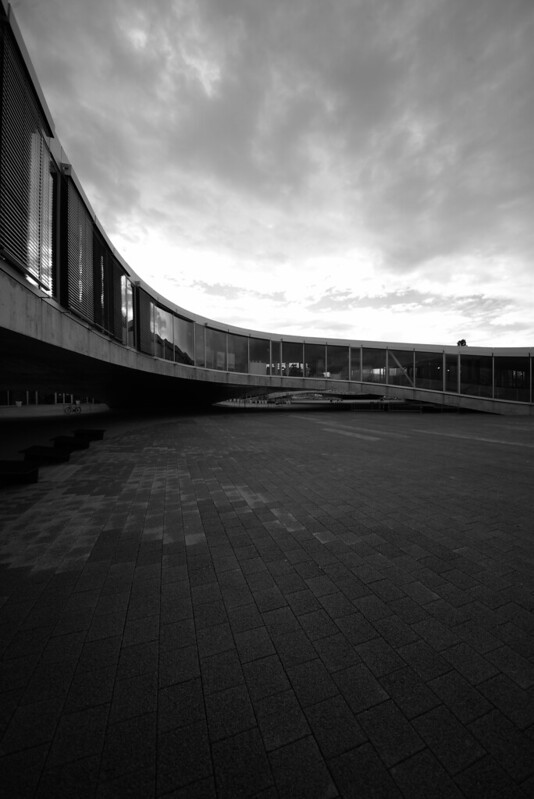Suisse Lausanne Rolex Learning Center EPFL - atana studio<br/>© <a href="https://flickr.com/people/27111862@N06" target="_blank" rel="nofollow">27111862@N06</a> (<a href="https://flickr.com/photo.gne?id=28969418266" target="_blank" rel="nofollow">Flickr</a>)