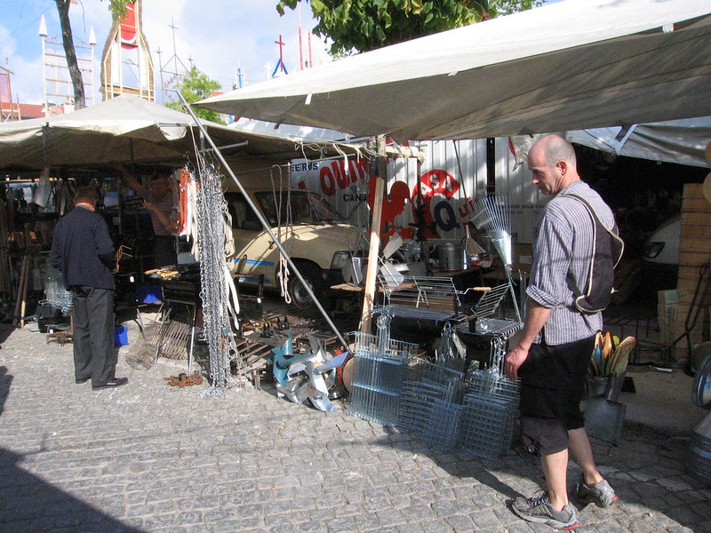 Market Day in Barcelos<br/>© <a href="https://flickr.com/people/87974483@N02" target="_blank" rel="nofollow">87974483@N02</a> (<a href="https://flickr.com/photo.gne?id=8231114051" target="_blank" rel="nofollow">Flickr</a>)