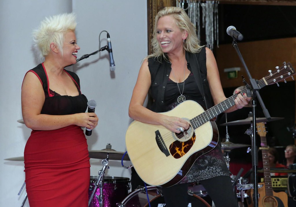 ann-marie calilhanna- beccy cole- a country outing_059