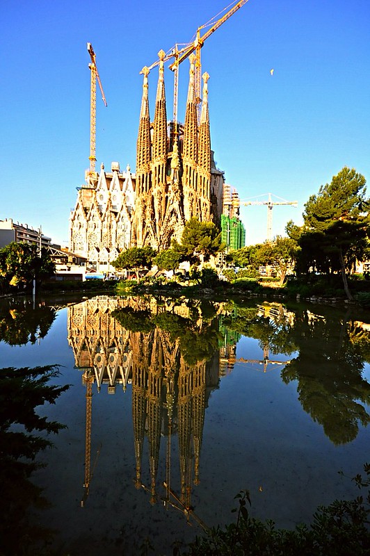 Sagrada Familia - Barcelona<br/>© <a href="https://flickr.com/people/14837082@N00" target="_blank" rel="nofollow">14837082@N00</a> (<a href="https://flickr.com/photo.gne?id=8749336577" target="_blank" rel="nofollow">Flickr</a>)