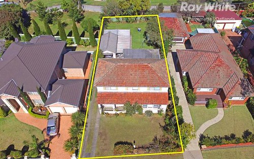 33 Cotswold St, Westmead NSW 2145