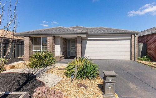 29 Clearwater Rise Pde, Truganina VIC 3029