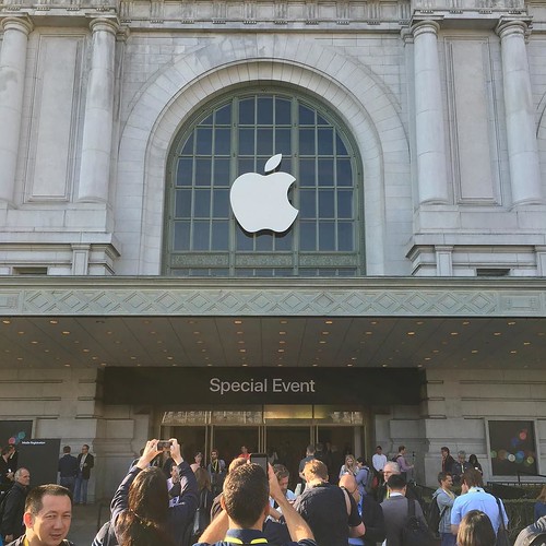 Apple’s Special Event will start shortly by nobihaya, on Flickr