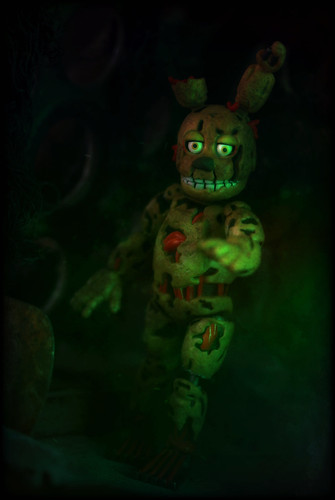 funko fivenightsatfreddys five nights freddys animatronic robot evil creature horror video game videogame monster diorama collectible actionfigure action figure toy toys figures toyphotography figurephotography actionfigurephotography scary spooky macro photography blood bloody articulation articulated robotic robotics animatronics freddy springtrap spring trap fantasy survival rabbit bunny