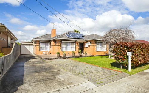 7 Monmouth St, Avondale Heights VIC 3034
