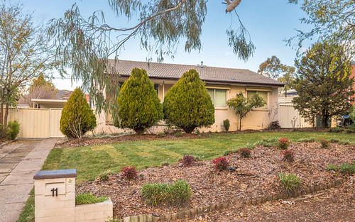 11 Greenvale St, Fisher ACT 2611