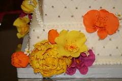 Handmade sugar flowers • <a style="font-size:0.8em;" href="http://www.flickr.com/photos/60584691@N02/7977190361/" target="_blank">View on Flickr</a>