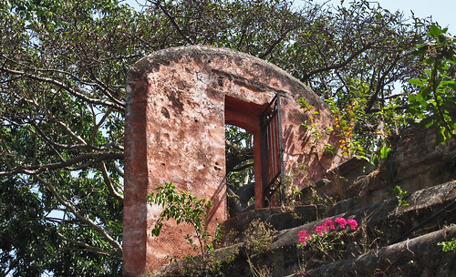 Cuernavaca 010 • <a style="font-size:0.8em;" href="http://www.flickr.com/photos/30735181@N00/7798903198/" target="_blank">View on Flickr</a>