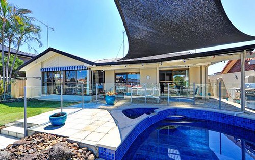 68 Oxley Dr, Paradise Point QLD 4216