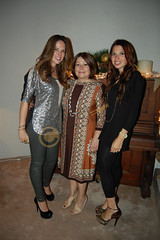 DSC_0202.JPG La festejada con sus hijas Ninfa Ochoa de Garza y Seyla Ochoa