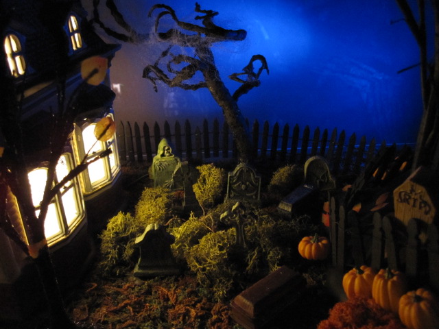 halloween graveyard town display spooky 56 dept lemax