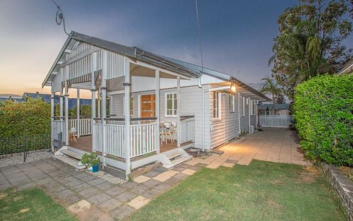 11 Vaucluse St, Wavell Heights QLD 4012