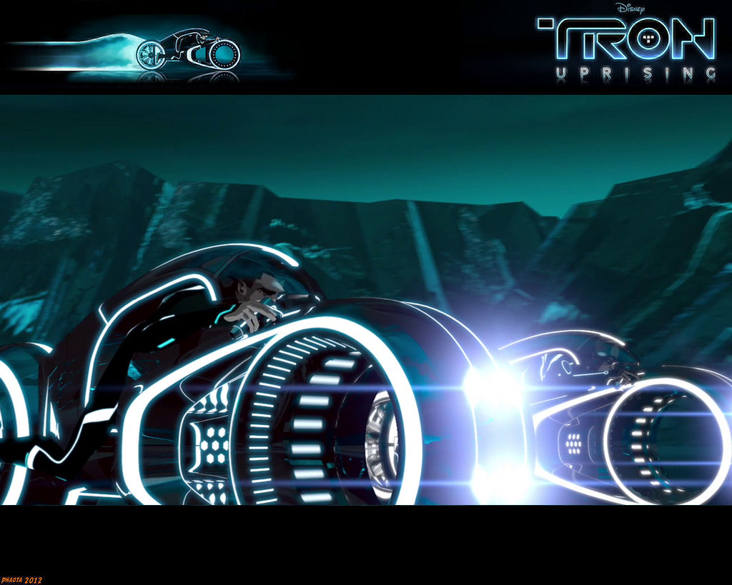 Tron Legacy Light Cycle by blackbeast on 
