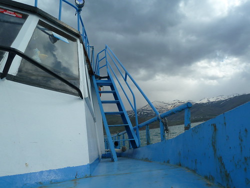 Ferry boat to Akdamar