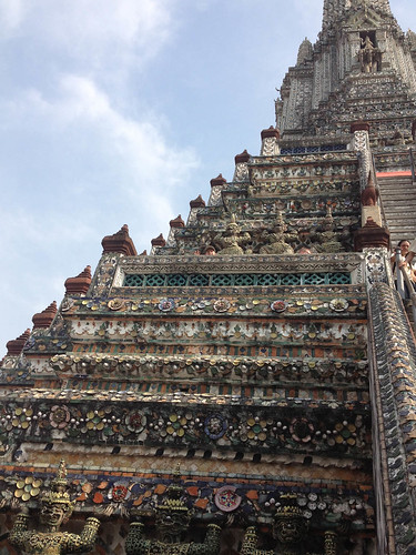 Climbing Wat Arun • <a style="font-size:0.8em;" href="http://www.flickr.com/photos/96277117@N00/8643507041/" target="_blank">View on Flickr</a>