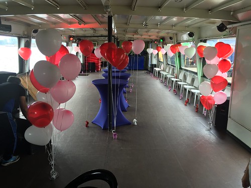 Heliumballonnen Hartballonnen aan Ballongewicht Bedrijfsfeest Marktplaats Boot10 NL Rotterdam