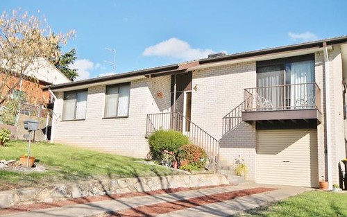 20 Clifton St, Young NSW 2594