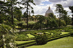Giardini Vaticani • <a style="font-size:0.8em;" href="http://www.flickr.com/photos/89679026@N00/8838281236/" target="_blank">View on Flickr</a>